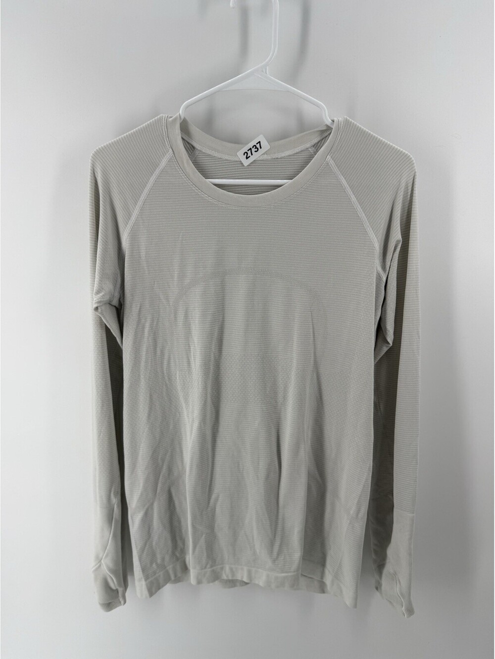 Lululemon Swiftly Tech Shirt Womens 8 Light Gray Long Sleeve Crew Neck Athletic